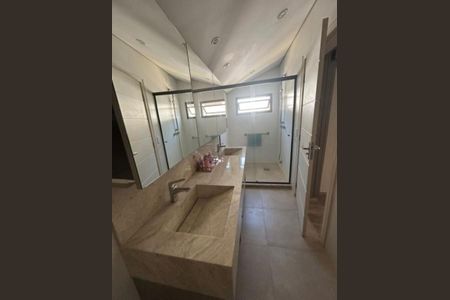 Casa de condomínio para alugar com 111m², 3 quartos e 2 vagasBanheiro