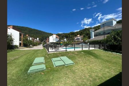 Casa de condomínio para alugar com 111m², 3 quartos e 2 vagasÁrea externa