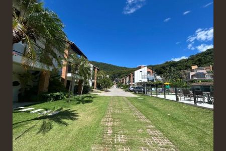 Casa de condomínio para alugar com 111m², 3 quartos e 2 vagasÁrea externa
