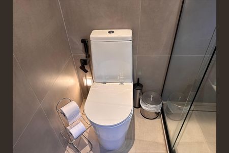 Casa de condomínio à venda com 407m², 4 quartos e 4 vagas Casa de condomínio à venda com 407m², 4 quartos e 4 vagasSuíte 3 - Banheiro