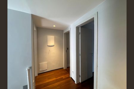 Corredor de casa de condomínio à venda com 4 quartos, 407m² em Barra da Tijuca, Rio de Janeiro