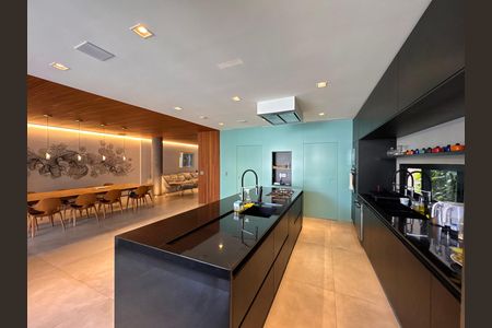 Cozinha de casa de condomínio à venda com 4 quartos, 407m² em Barra da Tijuca, Rio de Janeiro