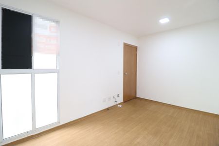 Sala de apartamento para alugar com 2 quartos, 40m² em Chácaras Tubalina E Quartel, Uberlândia