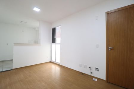 Sala de apartamento para alugar com 2 quartos, 40m² em Chácaras Tubalina E Quartel, Uberlândia