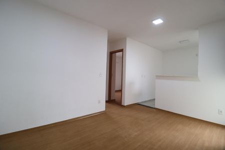 Sala de apartamento para alugar com 2 quartos, 40m² em Chácaras Tubalina E Quartel, Uberlândia