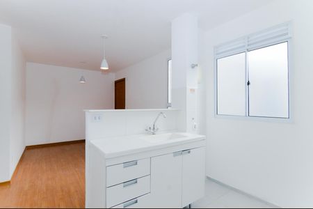 Apartamento para alugar com 45m², 2 quartos e sem vagaCozinha e Área de Serviço