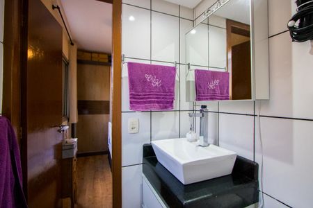 Apartamento à venda com 55m², 2 quartos e sem vaga Apartamento à venda com 55m², 2 quartos e sem vagaBanheiro do quarto 1