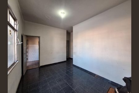 Apartamento para alugar com 80m², 3 quartos e sem vaga Apartamento para alugar com 80m², 3 quartos e sem vagaSala