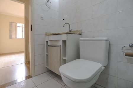 Casa de condomínio para alugar com 110m², 3 quartos e 3 vagasBanheiro