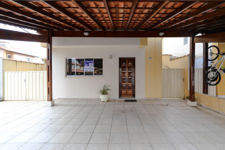 Casa de condomínio para alugar com 110m², 3 quartos e 3 vagasFachada