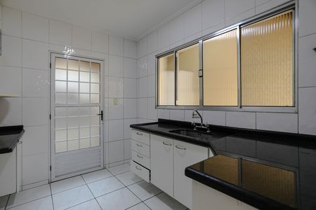 Casa de condomínio para alugar com 110m², 3 quartos e 3 vagasCozinha