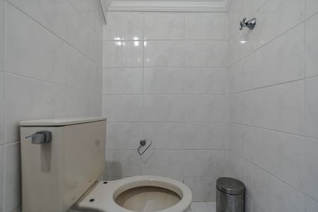 Casa de condomínio para alugar com 110m², 3 quartos e 3 vagasLavabo