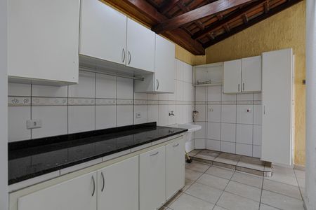 Casa de condomínio para alugar com 110m², 3 quartos e 3 vagasCozinha