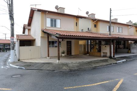Casa de condomínio para alugar com 110m², 3 quartos e 3 vagasFachada