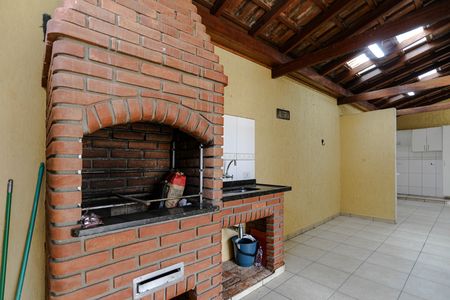 Casa de condomínio para alugar com 110m², 3 quartos e 3 vagasChurrasqueira