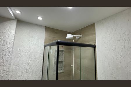 Banheiro de kitnet/studio à venda com 1 quarto, 30m² em Moneró, Rio de Janeiro