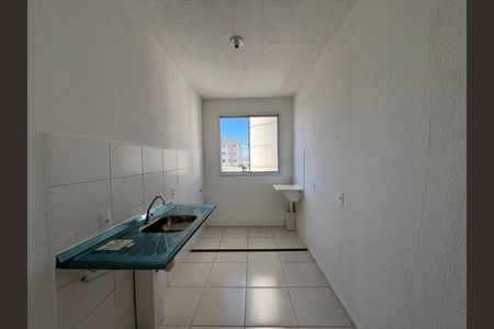 Cozinha de apartamento à venda com 2 quartos, 48m² em Arvoredo Ii, Contagem