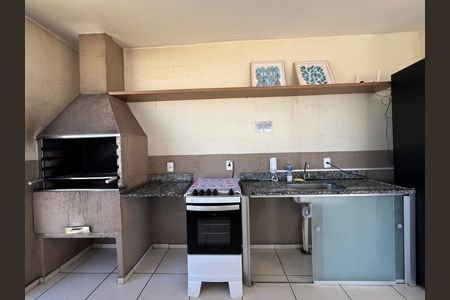 Apartamento para alugar com 48m², 2 quartos e 1 vaga Apartamento para alugar com 48m², 2 quartos e 1 vagaÁrea comum - Churrasqueira