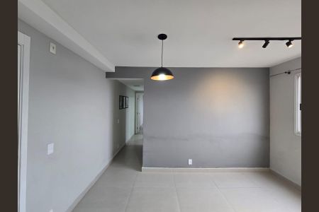 Sala  de apartamento para alugar com 2 quartos, 40m² em Jardim Gracinda, Guarulhos