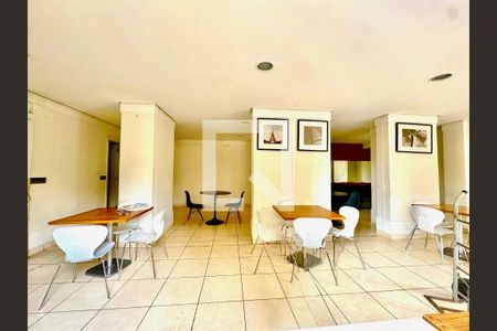 Apartamento para alugar com 40m², 2 quartos e 1 vagaÁrea comum - Salão de festas