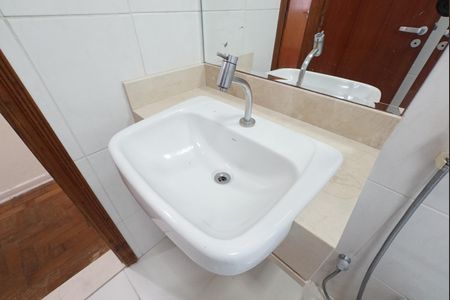 Banheiro de casa à venda com 2 quartos, 47m² em Vila São José, São Paulo