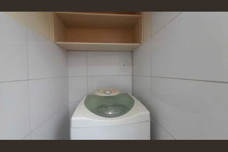 Apartamento para alugar com 64m², 2 quartos e sem vaga