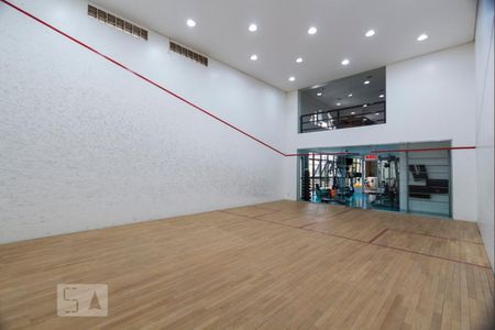 Apartamento à venda com 36m², 1 quarto e 1 vaga Apartamento à venda com 36m², 1 quarto e 1 vagaQuadra de Squat