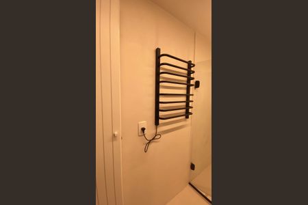 Studio para alugar com 25m², 1 quarto e sem vaga Studio para alugar com 25m², 1 quarto e sem vagaBanheiro