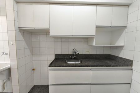 Apartamento para alugar com 74m², 3 quartos e 2 vagas Apartamento para alugar com 74m², 3 quartos e 2 vagasCozinha