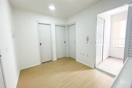 Sala / cozinha de apartamento para alugar com 2 quartos, 28m² em Vila Jaguara, São Paulo