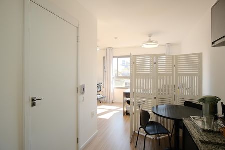 Cozinha de kitnet/studio à venda com 1 quarto, 27m² em Penha de França, São Paulo