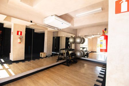 Apartamento para alugar com 60m², 2 quartos e 2 vagasÁrea comum - Academia