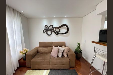 Sala de casa de condomínio à venda com 3 quartos, 163m² em Ferreira, São Paulo