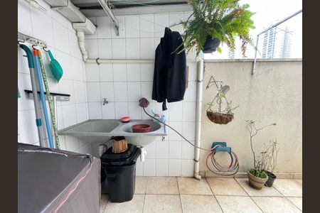 Casa de condomínio à venda com 163m², 3 quartos e 2 vagas Casa de condomínio à venda com 163m², 3 quartos e 2 vagasÁrea de serviço
