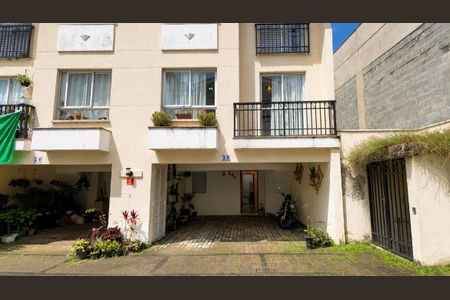 Fachada da casa de casa de condomínio à venda com 3 quartos, 163m² em Ferreira, São Paulo