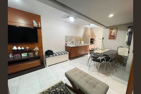 Casa de condomínio à venda com 163m², 3 quartos e 2 vagas Casa de condomínio à venda com 163m², 3 quartos e 2 vagasSala 2