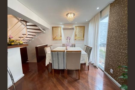 Casa de condomínio à venda com 163m², 3 quartos e 2 vagas Casa de condomínio à venda com 163m², 3 quartos e 2 vagasSala
