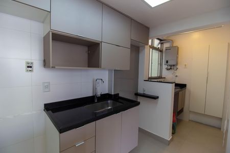 Apartamento para alugar com 60m², 2 quartos e 1 vaga Apartamento para alugar com 60m², 2 quartos e 1 vagaCozinha e Área de Serviço