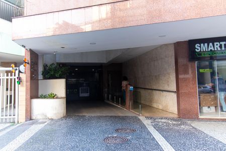 Apartamento para alugar com 60m², 2 quartos e 1 vaga Apartamento para alugar com 60m², 2 quartos e 1 vagaFachada