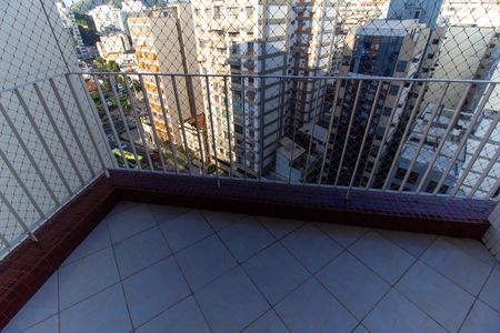 Varanda de apartamento para alugar com 2 quartos, 60m² em Icaraí, Niterói