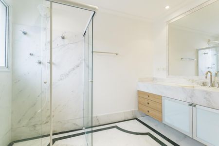 Banheiro Social de casa à venda com 5 quartos, 662m² em Indianópolis, São Paulo