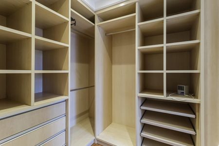 Closet da suíte 4 de casa à venda com 5 quartos, 662m² em Indianópolis, São Paulo