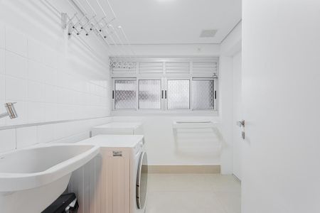 Apartamento à venda com 105m², 2 quartos e 2 vagas Apartamento à venda com 105m², 2 quartos e 2 vagasÁrea de Serviço