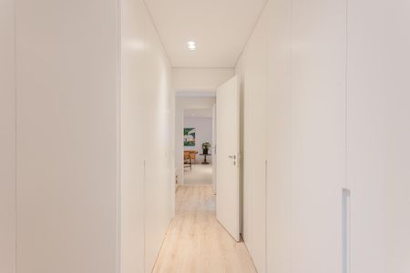 Apartamento à venda com 105m², 2 quartos e 2 vagas Apartamento à venda com 105m², 2 quartos e 2 vagasSuíte