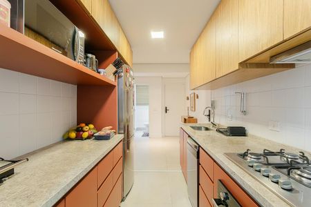 Cozinha de kitnet/studio à venda com 2 quartos, 105m² em Sumarezinho, São Paulo