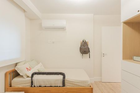 Apartamento à venda com 105m², 2 quartos e 2 vagas Apartamento à venda com 105m², 2 quartos e 2 vagasQuarto