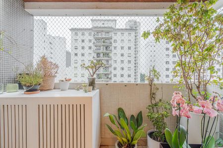 Varanda de kitnet/studio à venda com 2 quartos, 105m² em Sumarezinho, São Paulo