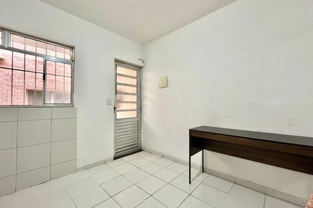 Cozinha de apartamento para alugar com 1 quarto, 25m² em Vila Clementino, São Paulo