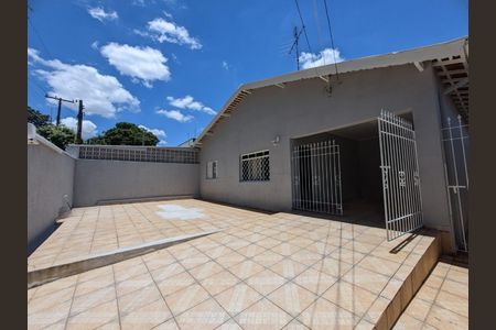 Área Externa de casa à venda com 3 quartos, 134m² em Jardim Eulina, Campinas