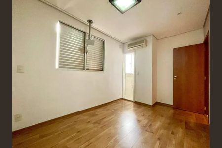 Suíte de apartamento para alugar com 2 quartos, 117m² em Castelo, Belo Horizonte